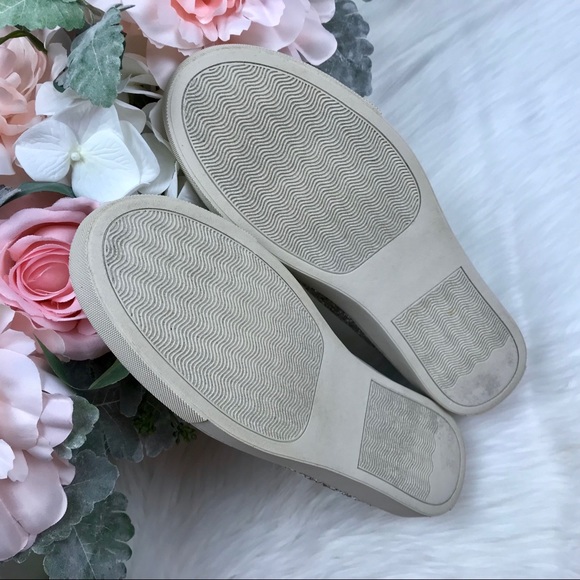 Betsey Johnson Eve Gold Glitter Sneaker Size 9 EUC - Picture 6 of 8